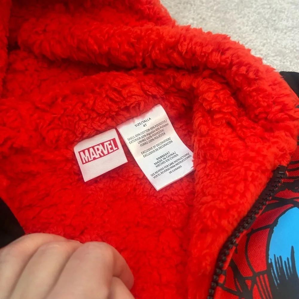 Marvel Spider man Red and Black Fleece Hoodie - Picture 2 of 4